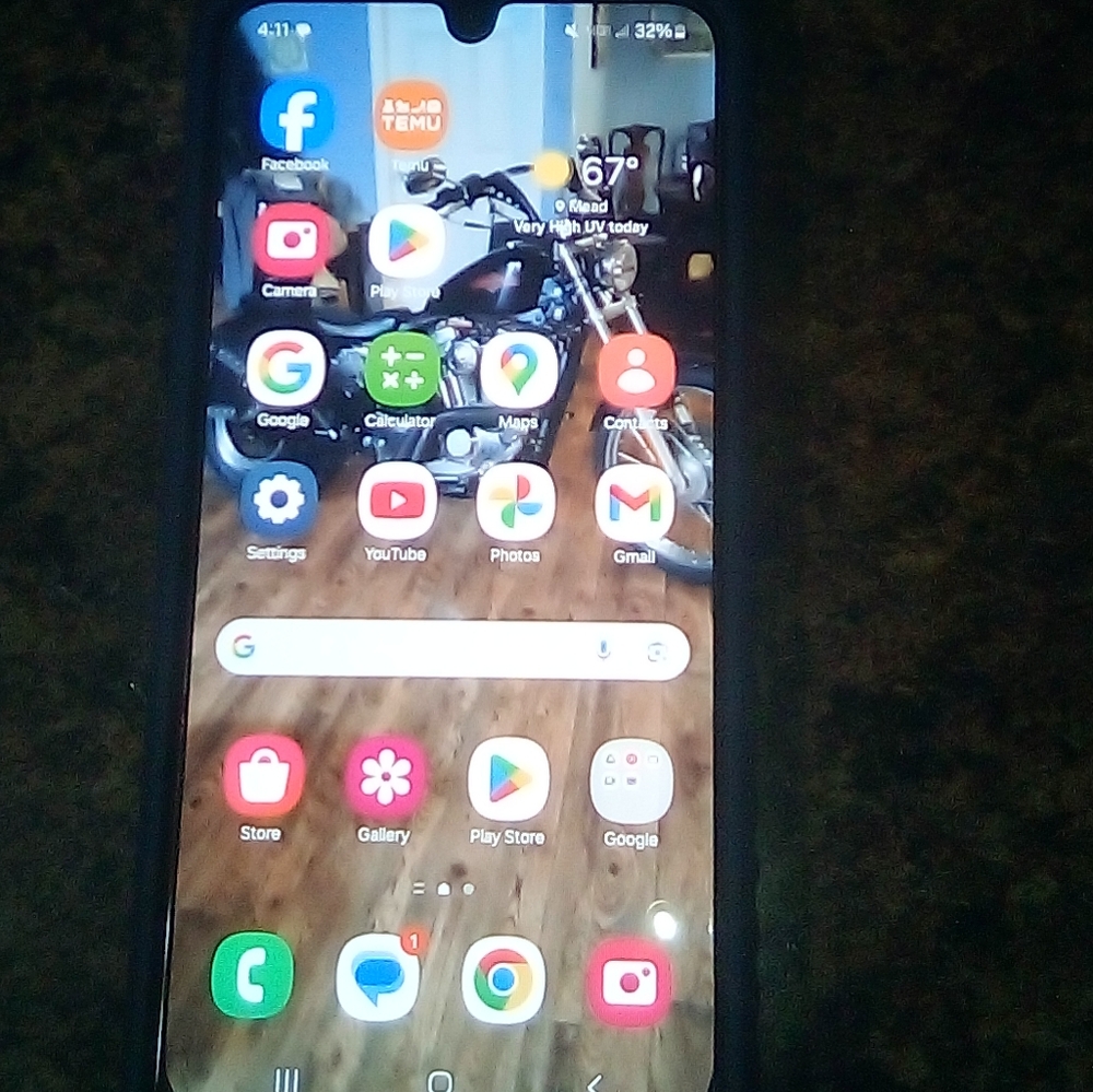 Samsung Black Smartphone Full-Screen Design